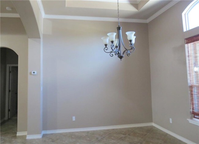 Building Photo - 14917 Dasmarinas Dr