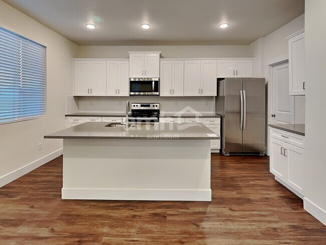 Foto del edificio - 9291 W Dove Creek St