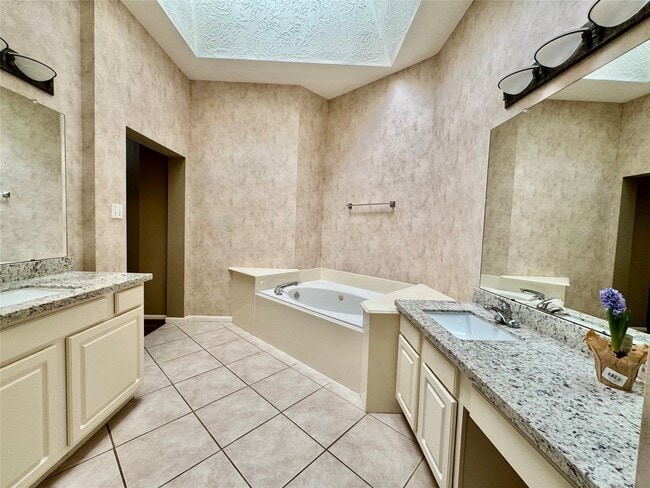 Building Photo - 1215 Wood Haven Ct