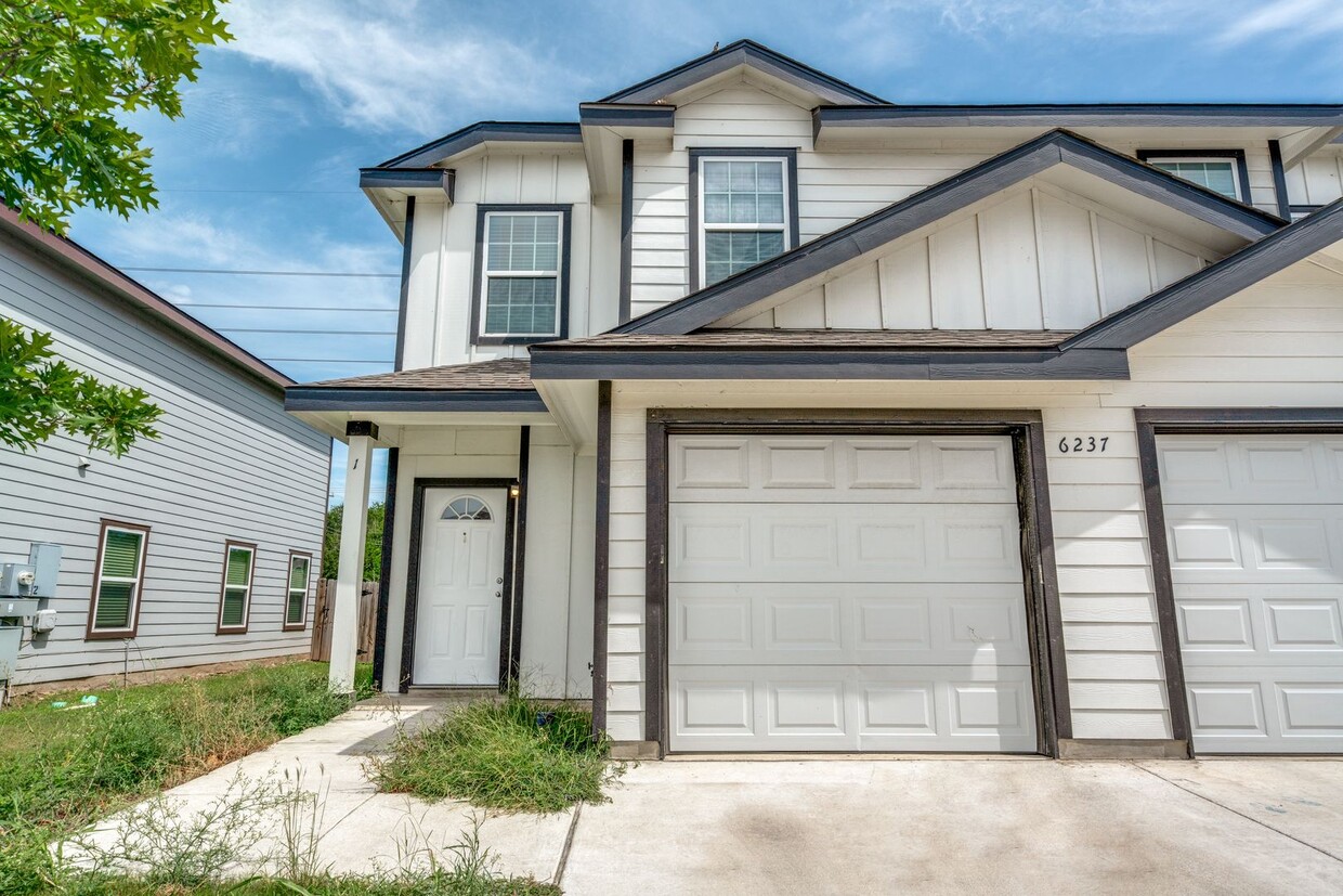 3-Bedroom Duplex - 3-Bedroom Duplex