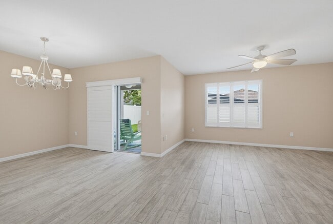 Building Photo - 2751 Star Coral Ln