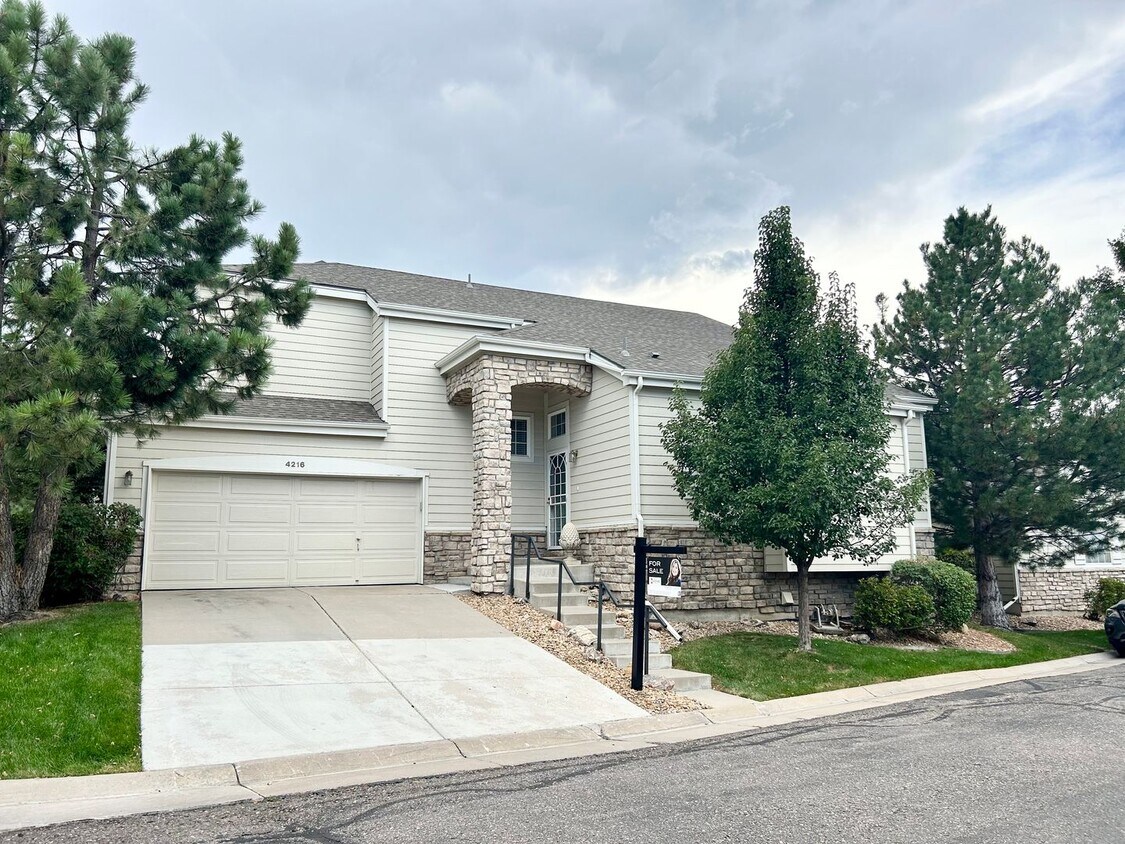 4216 E Hinsdale Cir Centennial, CO 80122 Alquileres en Centennial, CO