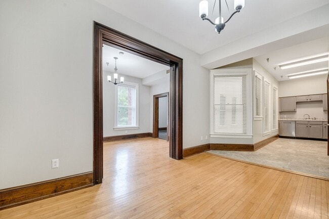 Building Photo - Fountain Plaza Fitzgerald