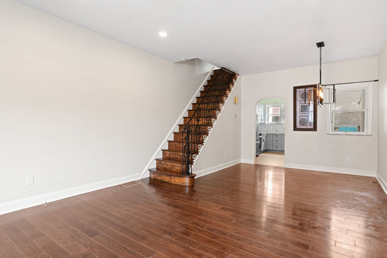 Foto principal - 2725 E Indiana Ave