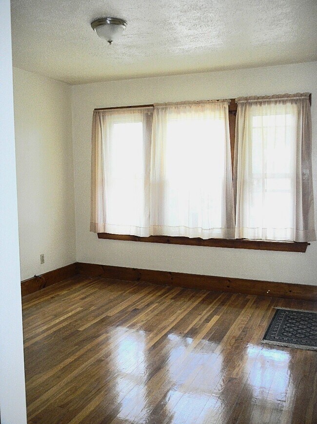 Foto del edificio - 3985 Washington St