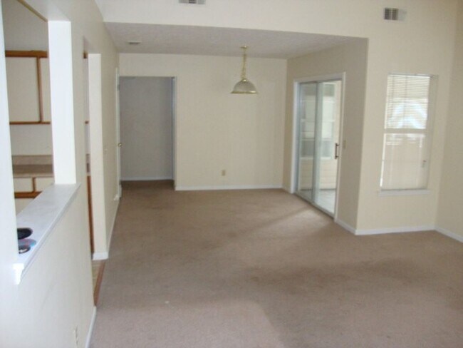 Foto del edificio - 930 Piercefield Dr