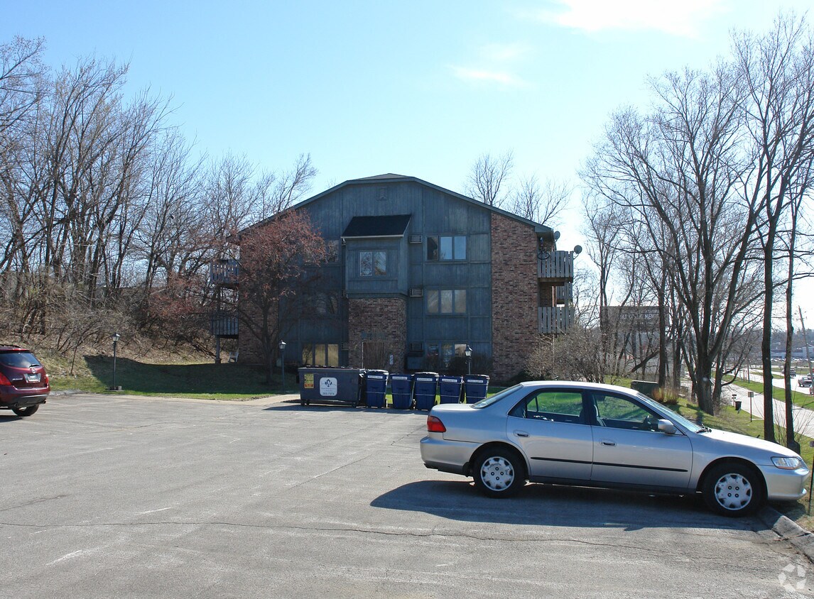Building Photo - Grandview Acres