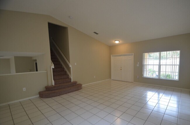 Building Photo - 12334 SW 143rd Ln