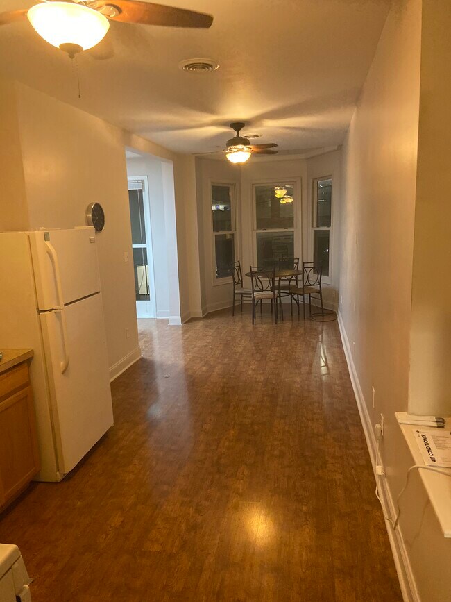 Foto del edificio - 312 N Washington Ave