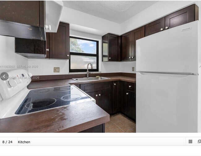 Foto del edificio - 1451 NW 19th St