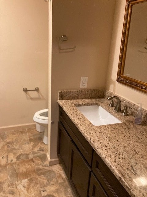 Building Photo - Beautiful, 2/2 condo in the prestigious Ma...