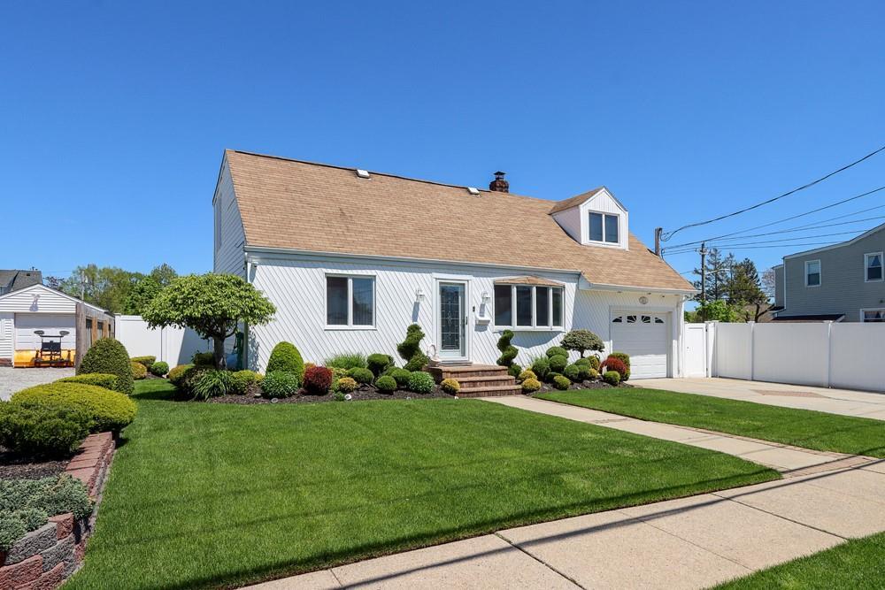 Foto principal - 223 Chestnut Ave