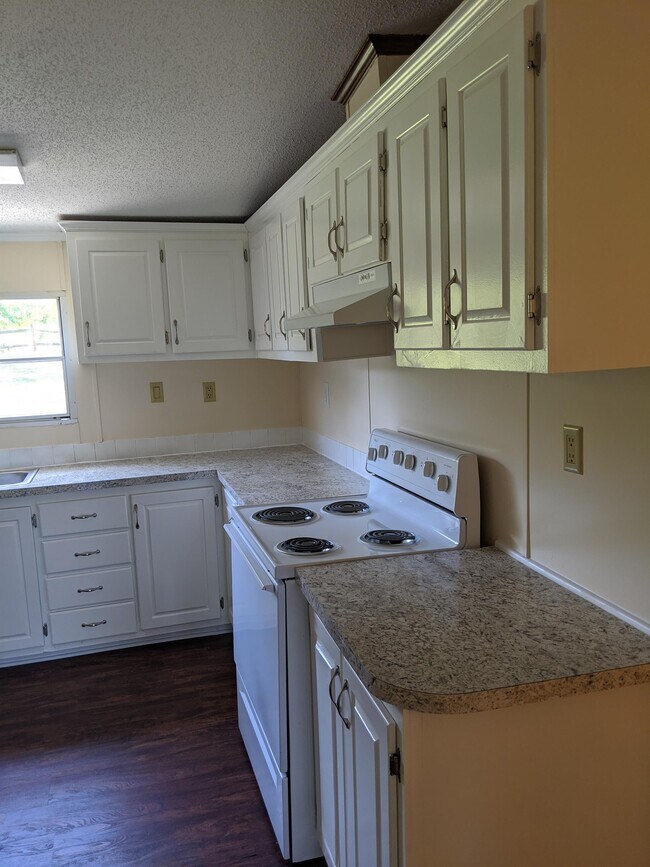Building Photo - 58 Paul Revere Ln