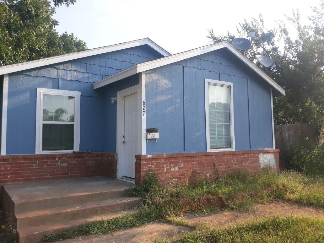 Foto principal - 627 SE 22nd St