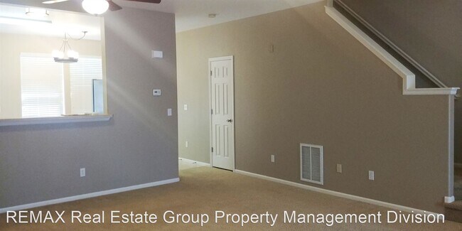 Building Photo - 3 br, 2.5 bath House - 7848 Sandy Springs ...