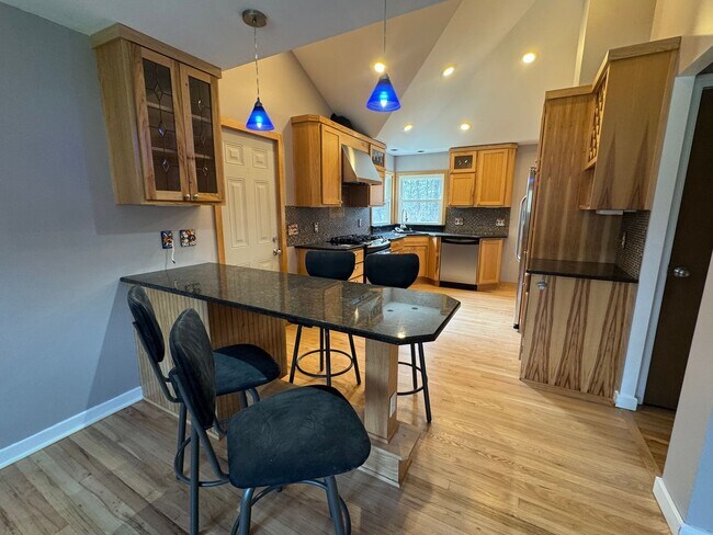 Foto del edificio - Single Family - Central AC, Penfield with Fairport Schools