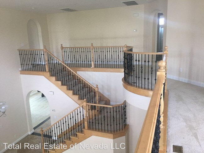 Building Photo - 8422 Elche Ct