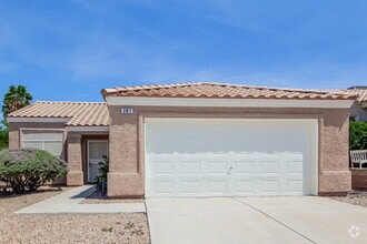 Building Photo - 207 Mariposa Way