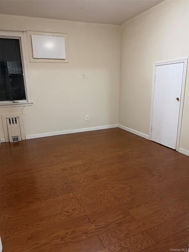 Foto del edificio - 70-19 164th St