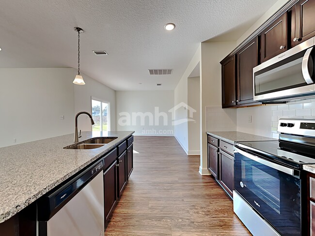 Building Photo - 11470 Fox Hollow Ct