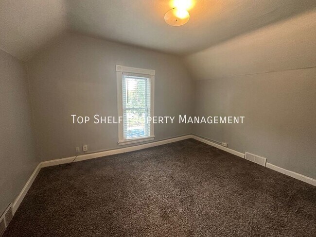 Building Photo - 1446 34th St