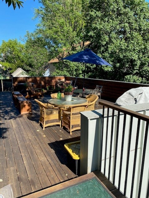 Foto principal - 1730 N Franklin Pl