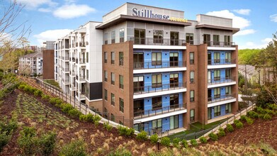 Building Photo - Stillhouse Vinings