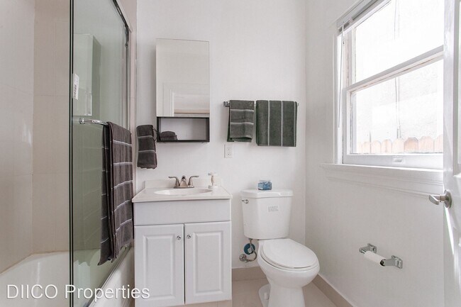 Building Photo - 1 br, 1 bath Apartment - 22 Paloma Court 2...