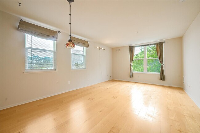 Foto del edificio - 3981 Alemany Blvd