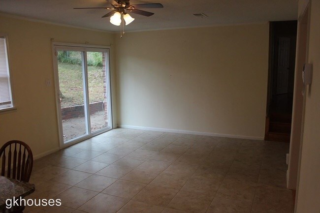 Building Photo - 4 br, 2 bath House - 7 Brookridge Dr