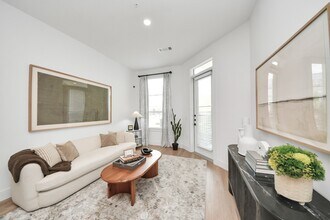 Building Photo - 15635 Memorial Dr