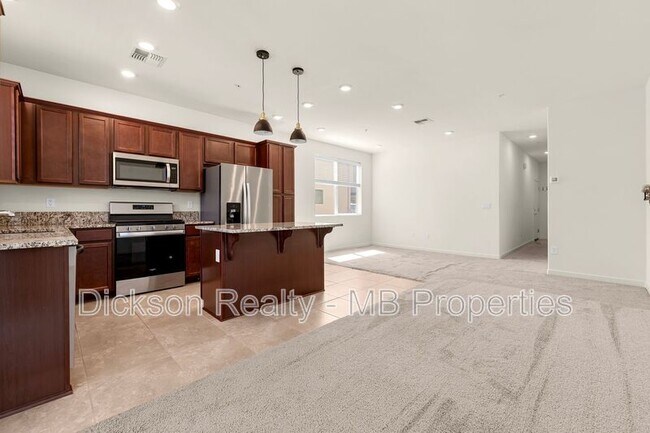 Foto del edificio - 520 Logan Jacob Ln