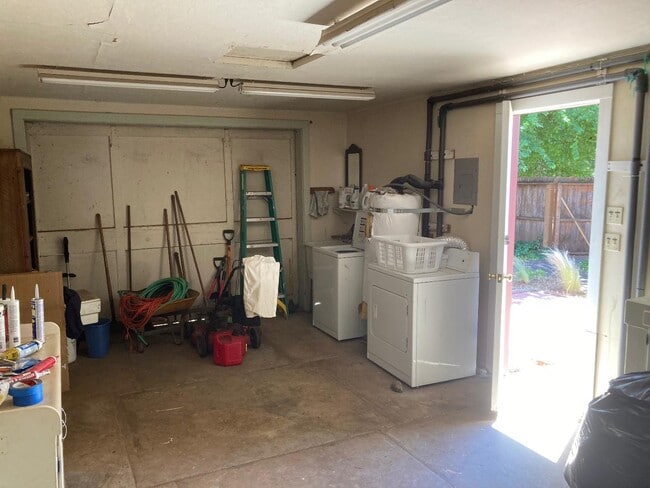 Foto del edificio - 151 Mill St