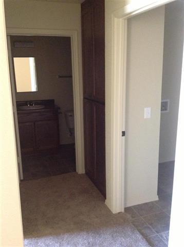 Building Photo - 2 bedroom CONDO IN SUNSET MOUNTAIN VILLAS!