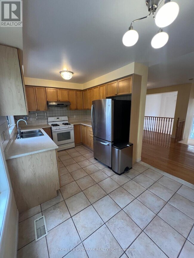 Building Photo - 31 Rodeo Ct