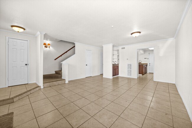 Building Photo - 7835 Bateman Ln