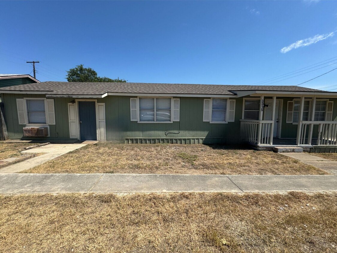 Foto principal - 3313 Cranford Ave