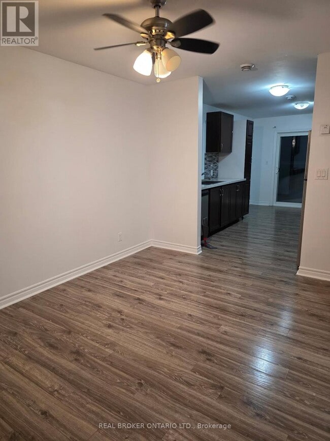 Building Photo - 175 Peel St