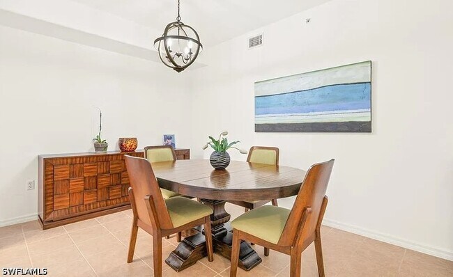 Foto del edificio - 1315 Henley St