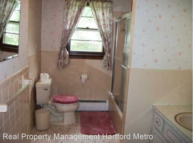 Building Photo - 3 br, 2.5 bath House - 26 Greenhouse Blvd