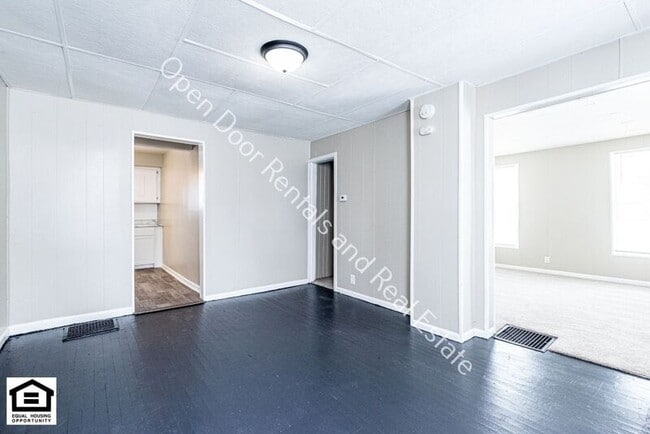 Foto del edificio - 229 E William St