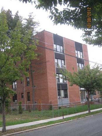 Building Photo - 164 Pine St