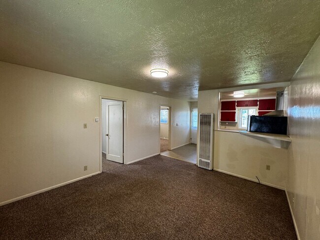 Foto del edificio - (1X) 3480-3482 D Street [PRM: Renee]