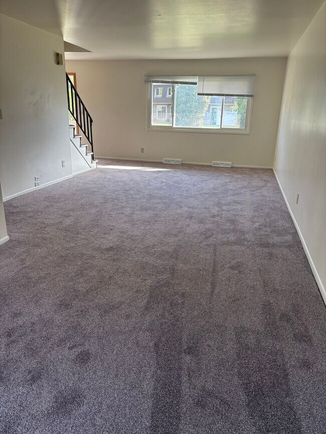 Foto del edificio - 3 Bedroom 2 1/2 Bath Townhome