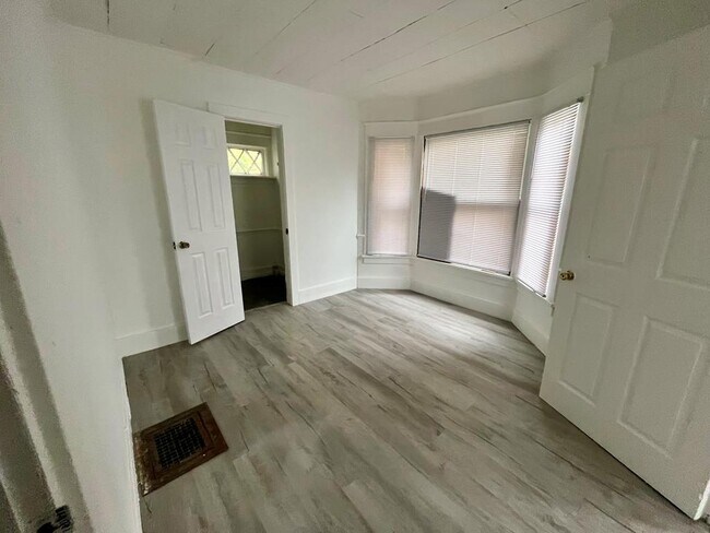 Foto del edificio - 415A Walnut St