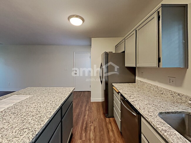 Foto del edificio - 17603 108th St Ct E