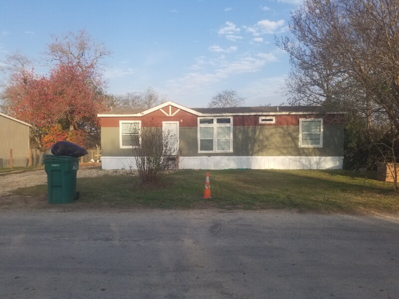 Foto principal - 18628 N Benton St