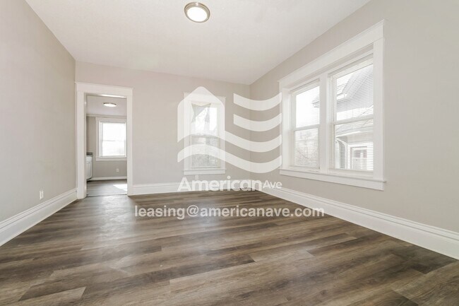 Foto del edificio - 625 Freeman Ave