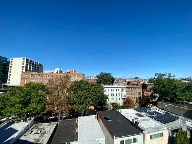 Building Photo - 1825 T St NW