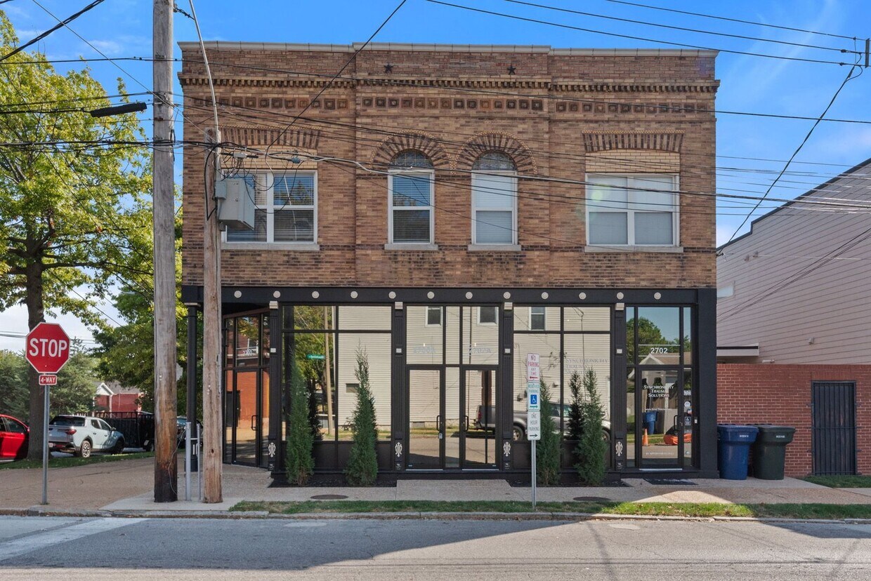 Foto principal - 2700-2702 Macklind